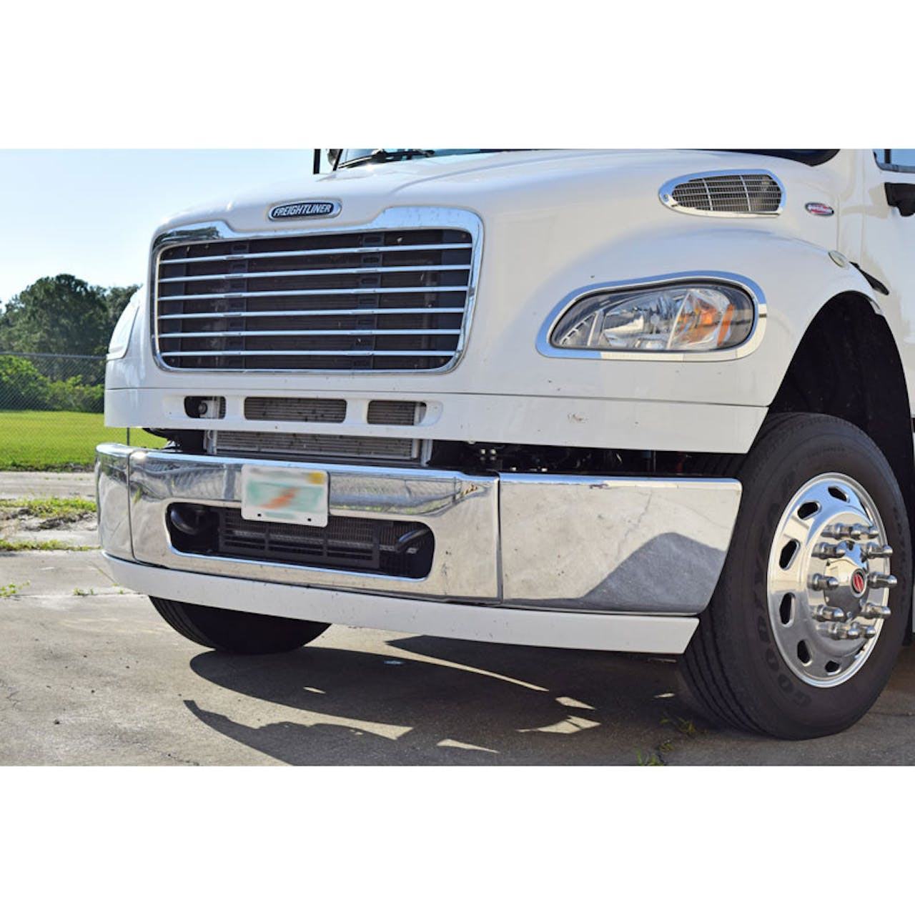 Pair Chrome Headlight Bezel Replacement Fit for Freightliner M2 Driver & Passenger Side